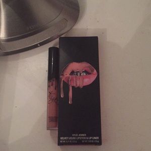 kylie lip kit